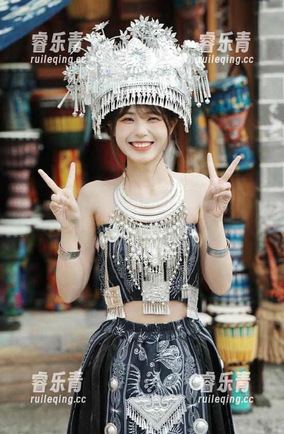 beautyleg - 跟随Rubis的脚步，探秘她的婚纱私房图包！.txt