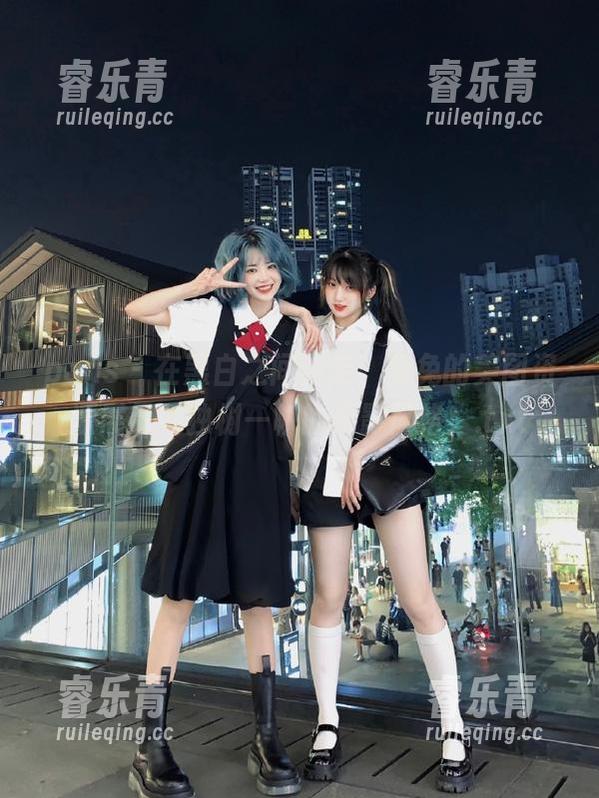 pans-兔兔 pans - 在黑白之间游走,兔兔的美图资源展示她独树一帜的摄影风格!.txt