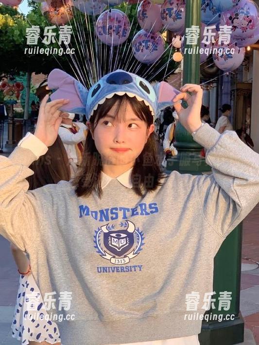 pans - 清新脱俗的小鱼水手服写真美图，感受海洋的自由灵魂.txt