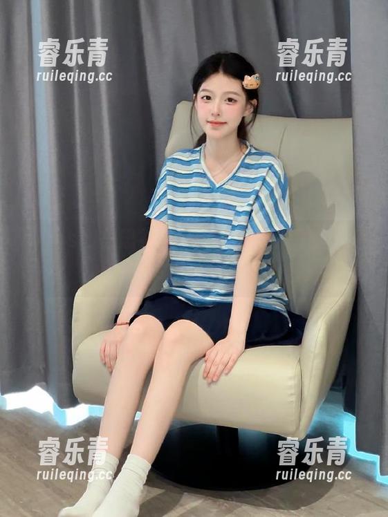 pans-思思 pans - 思思礼服秀:独特风格图包合集,尽展风华.txt