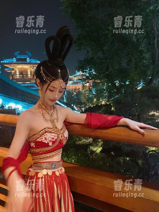 pans - 顶级高清！来看英英清纯美图精选，感受无与伦比的美！.txt