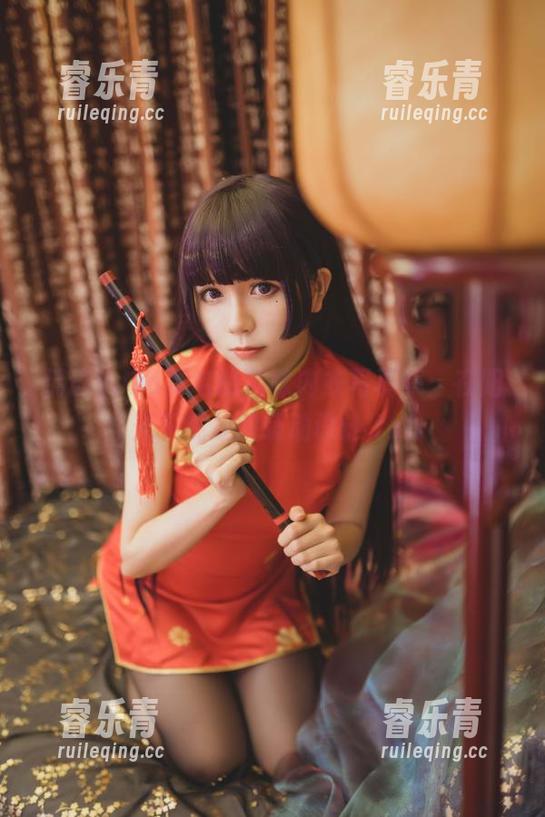 精选yoko夏宅的猫咪内衣写真集：在阳光下绽放的萌动设计.txt