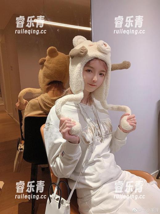 一小央泽带来的女仆新装美图合集，让每一位爱好者都感受到独特的魅力与灵动之美！.txt