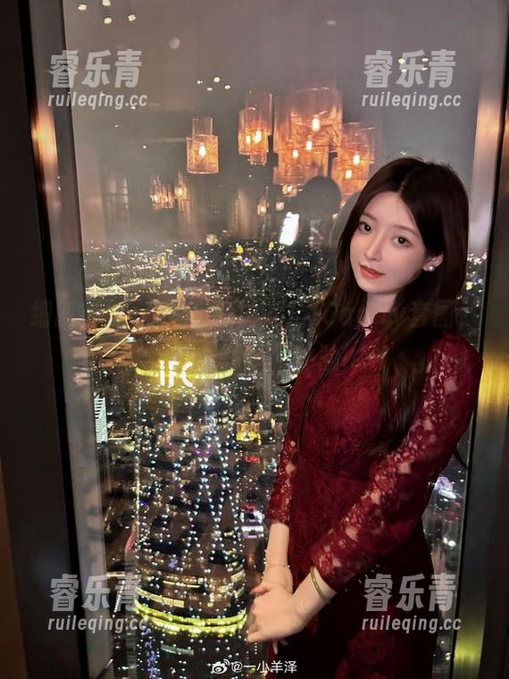 细腻捕捉一小央泽Devil’Candy套图，享受美容写真新体验.txt