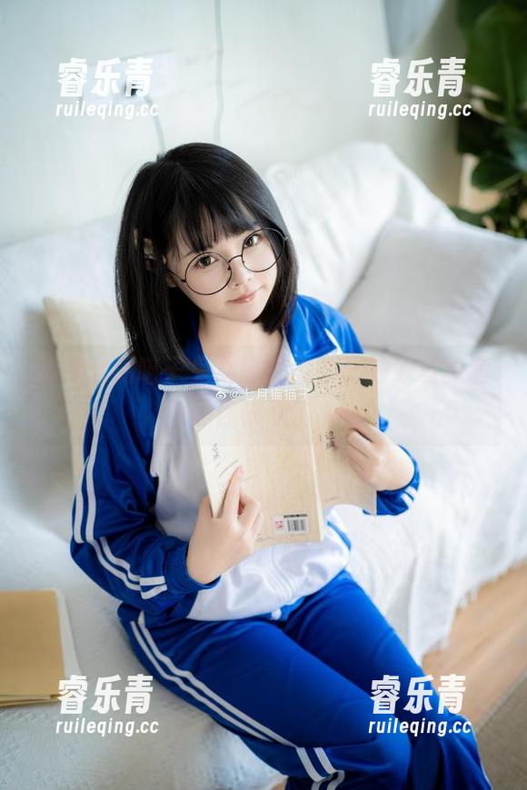 七月喵子 追寻七月喵子兔女郎的美丽,独家写真套图等你来欣赏.txt