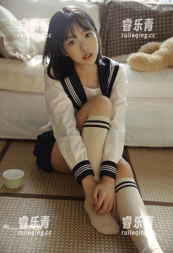 丽柜 - 心动不停歇：探寻尔尔定制图集与丽柜一品的艺术之美.txt