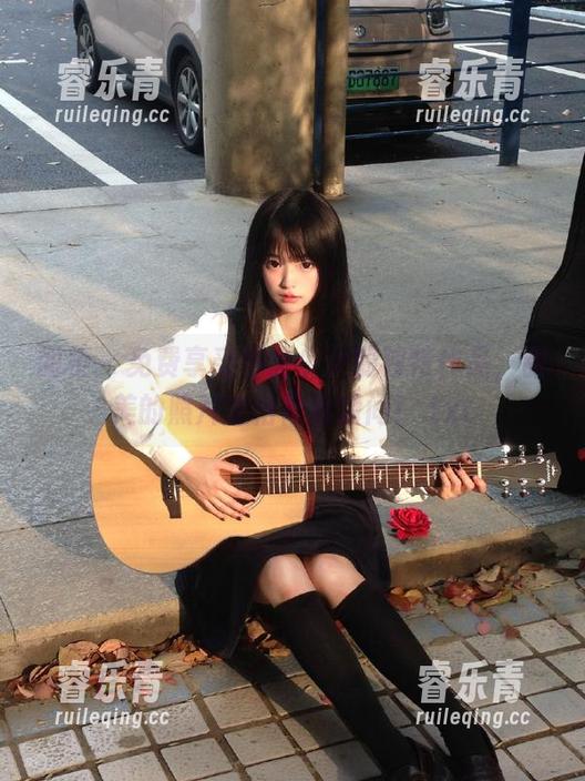 丽柜 - 免费享受甜甜少女的独特作品，甜美的照片定格青春瞬间！.txt