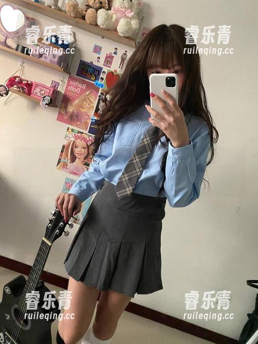 感受佳佳好难啊制服的独特魅力，私拍原图让你看见她的无限风格与可能性！.txt