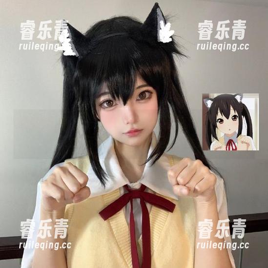 克拉女神 - 一览薇薇黑白私拍作品资源：艺术与时尚的完美结合.txt
