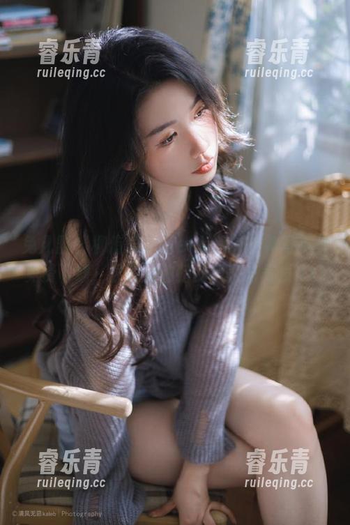 兔几盟 - 柳侑绮Sevenbaby女神写真集免费下载，展现她独特的风格与气质.txt