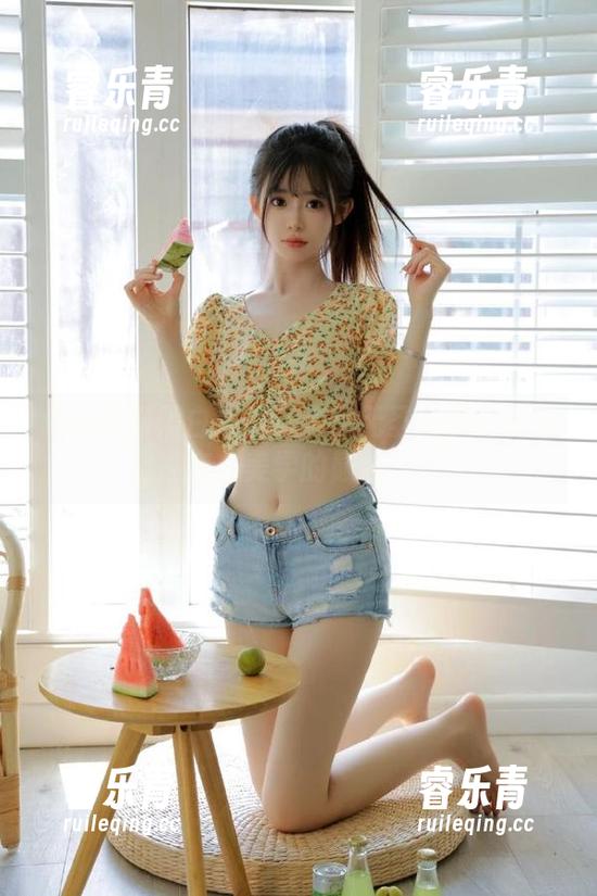 兔玩映画黑白旗袍写真：无圣光原图带你走进东方美学的巅峰！.txt