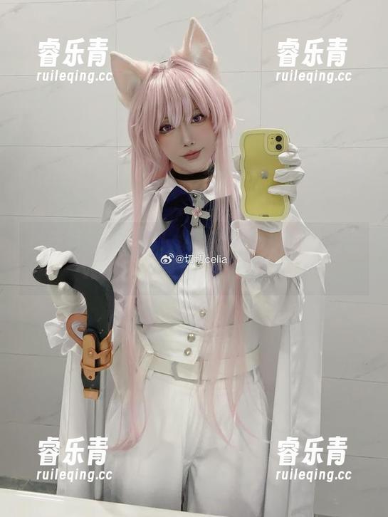 最新写真集揭秘！切切celia以明日方舟W礼服演绎风格与态度.txt