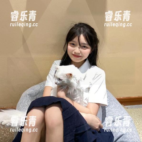 南国足艺 - 图集更新：静儿女孩的艺术表达，揭开她写真背后的故事！.txt