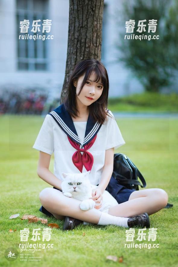 唐韵写真 - 欣赏盈盈的风情：网袜写真集分享，让你体会无尽的魅力.txt