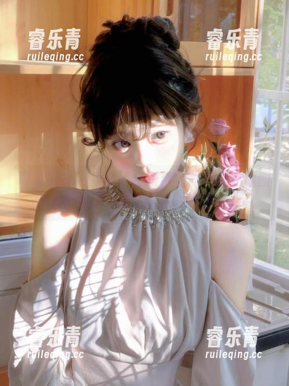 喵糖映画 - 半半子全新粉色写真作品原图免费分享，绝美视觉体验等待你.txt