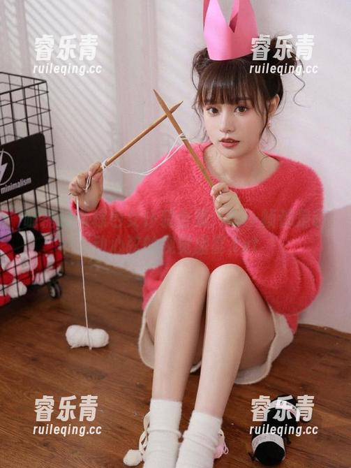 喵糖映画棕色女仆装合集：每一帧都是萌动心弦的视觉盛宴.txt