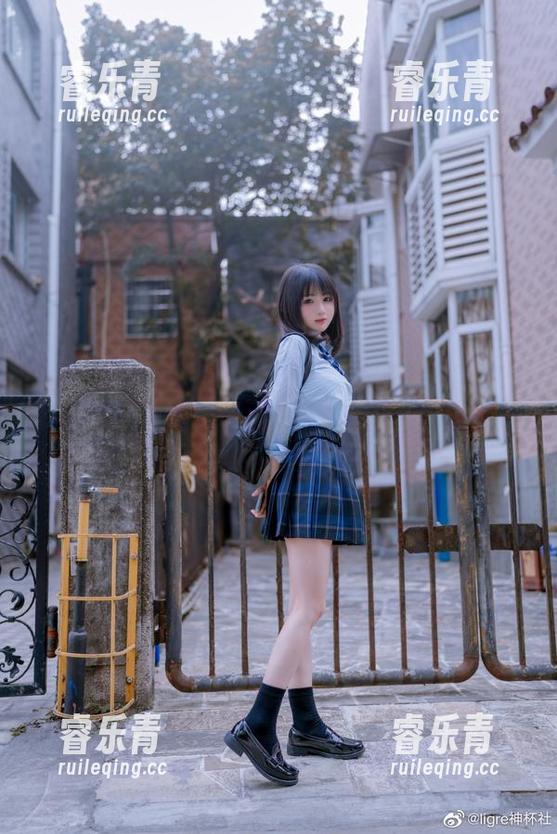 失眠小宁 失眠小宁浴衣系列的美图,作品让人流连忘返的视觉享受.txt