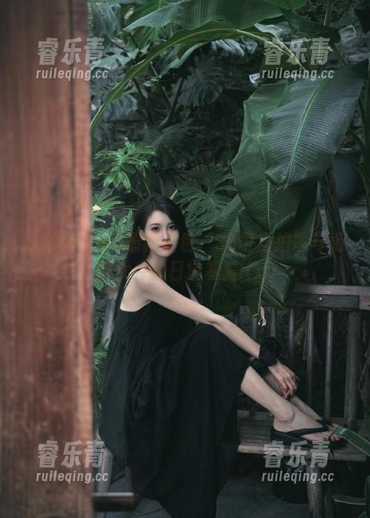 奈汐酱Nice 奈汐酱Nice最新图包:35号自拍本与奶鲜女仆的日常暴露.txt
