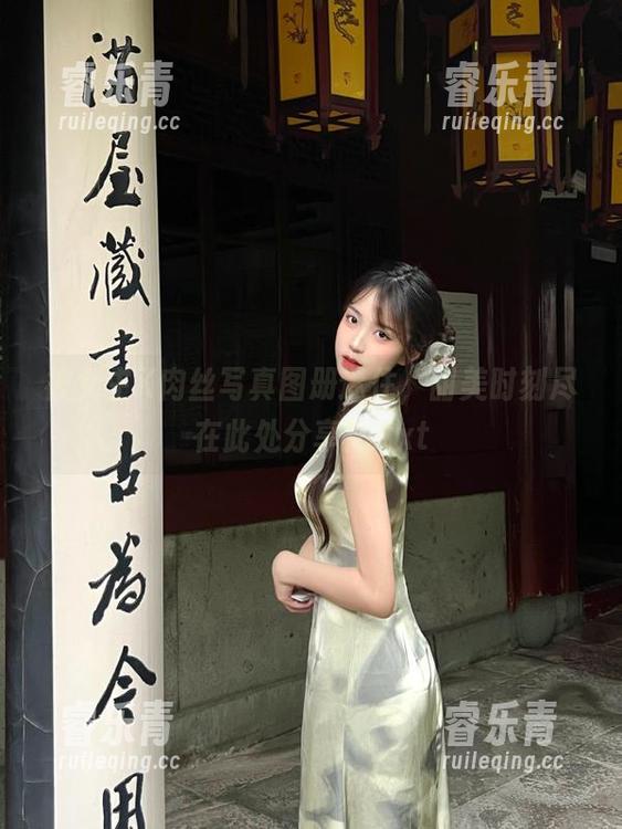 被女主K肉丝写真图册迷住，甜美时刻尽在此处分享！.txt