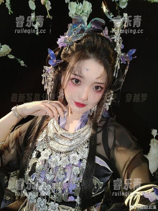 最新写真分享：奶桃桃化身天使，穿越梦幻的唯美世界.txt