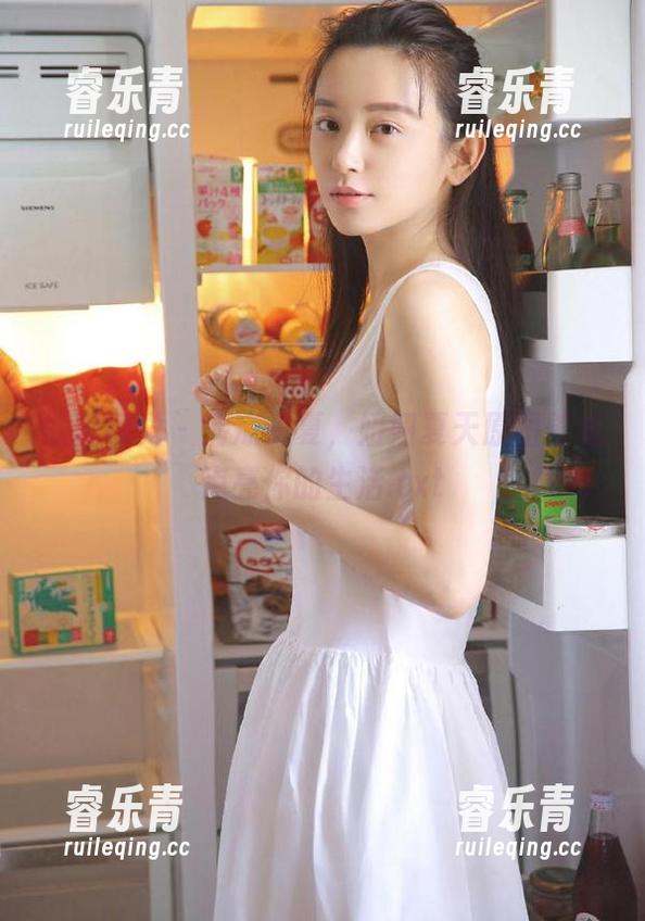 妖精视觉-妞妞 妖精视觉 - 清凉一夏,妞妞夏天原图壁纸点亮你的生活.txt