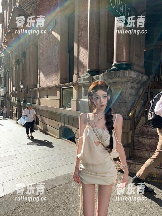 兔女郎姜仁卿(강인경)带你奔向欢乐时光，数不尽的cos搞笑合集！.txt