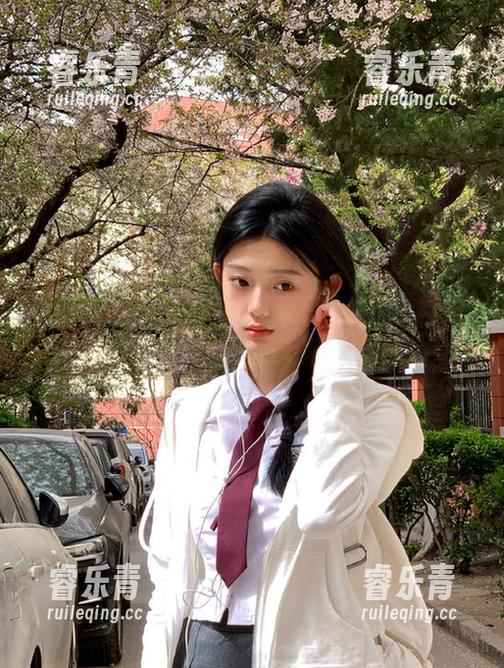 微密圈 - 婉柔yyyy写真资源之旅：视频-第一部分开启美的无限可能.txt