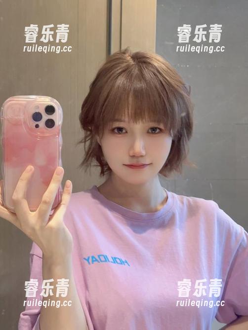 有一种美，叫小仓千代w的体操服写真，今天我们细细分享她在镜头下的真实与动人瞬间。.txt