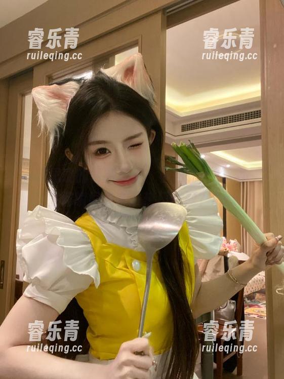 小和甜酒 不可思议的最新写真:小和甜酒的楪祈,为何瞬间逆袭成热门话题?.txt