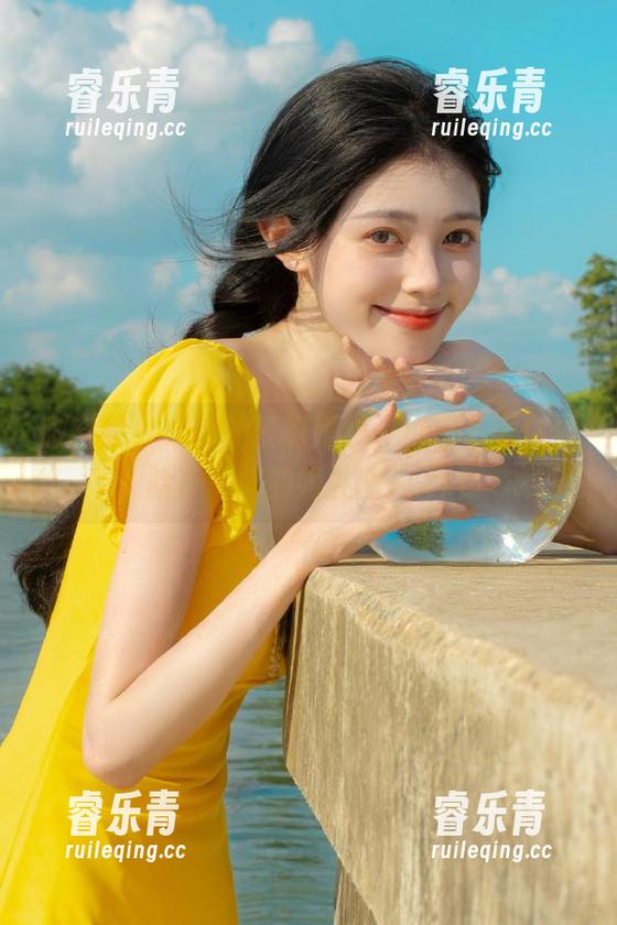 微密圈 - 定制的梦幻婚纱，小萌子带你体验不一样的婚礼图片.txt