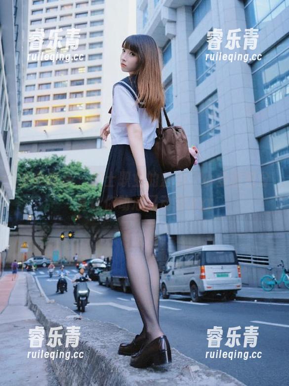少女秩序 - 护士职业的魅力，小鱼图包分享让你动心又动容.txt
