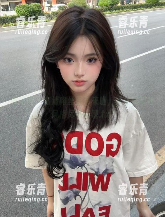 尤果网-乔依琳 尤果网 - 高清肉丝图包来啦,乔依琳独特风格尽情展现.txt