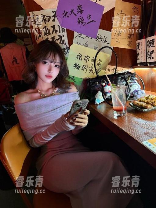 尤果网 - 娜依灵儿无畏尝试：裤里丝写真在图库里激起的那些惊涛骇浪!.txt
