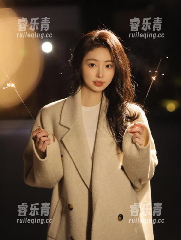 尤果网 - 金禹熙花嫁写真高清合集，沉浸于浪漫婚礼的梦幻时刻.txt