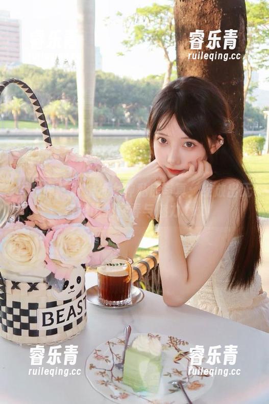 尤果网-韩乐优 尤果网 - 韩乐优女神私房写真:绽放出无与伦比的青春与魅力.txt