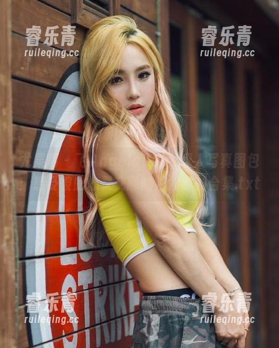 尤果网 - 飞Angelababy双人写真图包：感受彼此心灵交融的浪漫时刻合集.txt