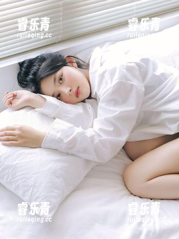 尤蜜荟 - 在线畅游朱可儿Flower女王的写真世界，精美原图让每个细节都动人心弦.txt