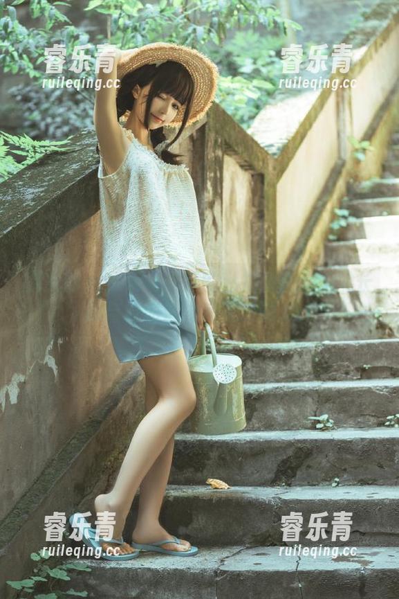 御女郎-俞夕梦 御女郎 - 探索俞夕梦的私拍图集:她的长腿与时尚魅力完美交融.txt