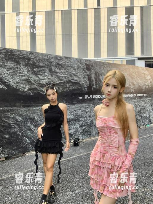 推女神 - 尤Una娜的连衣裙高清套图让人心向往之，不信你就试着不转发给朋友看看！.txt