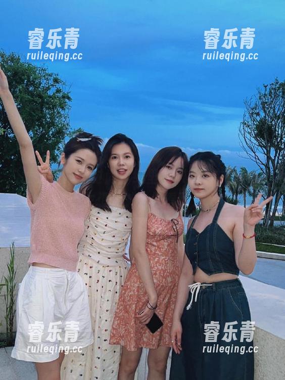 推女神 - 超时尚！绮里嘉ula皮衣合集，忍不住想大喊太好看了！.txt