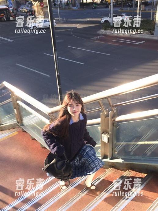 星颜社 - 私拍与自然的完美结合：星冉双人写真展示美好时光.txt