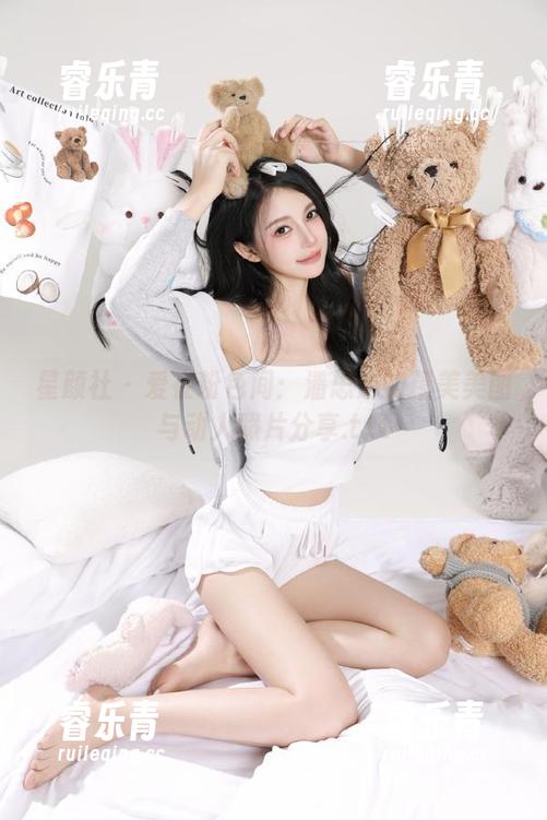 星颜社 - 爱在粉色间：潘思沁的精美美图与动人照片分享.txt