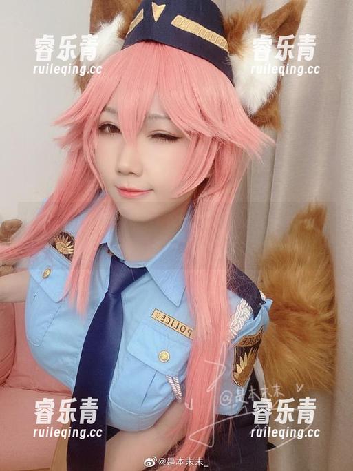 最新写真合集：是本末末带你漫步天台，感受摄影的无限魅力.txt
