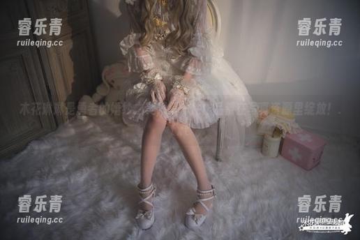 木花琳琳是勇者的婚纱之美，每一件作品都在写真资源里绽放！.txt