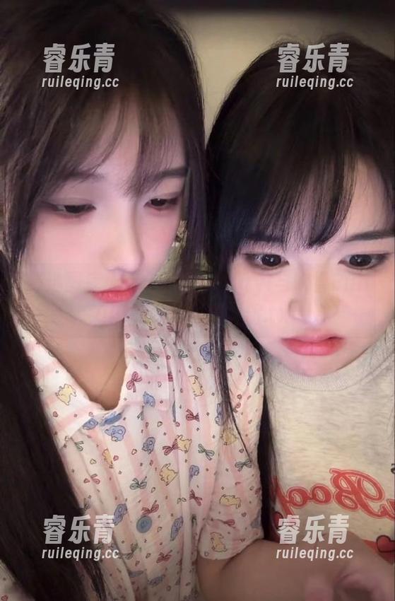 精选图库展示：杨衣yangyi与吹雪Fubuki的梦幻写真之旅.txt