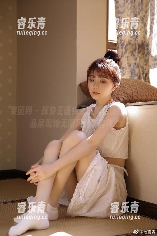 果团网 - 探索王语纯女王的美图世界，作品展现她无限风情与韵味.txt