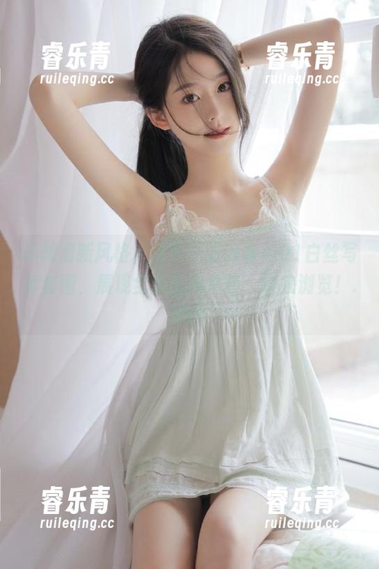 玩转清新风格，森萝财团内部-001白丝写真套图，展现全新时尚体验，快来浏览！.txt