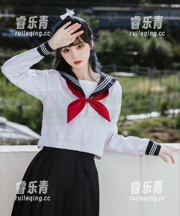 模范学院 - Laura苏雨彤瑜伽作品图库，展现极致柔韧与内心力量的完美结合.txt
