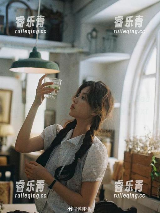 模范学院-唐琪儿Beauty 模范学院 - 双人写真新体验:唐琪儿Beauty带你分享艺术与美的完美结合!.txt
