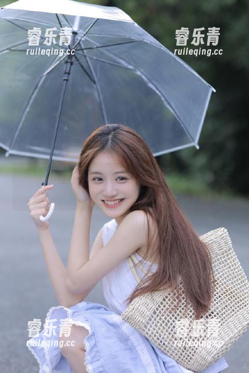模范学院 - 星萌少女最新套图来袭，快来看看她如何展现青春的无限可能！.txt